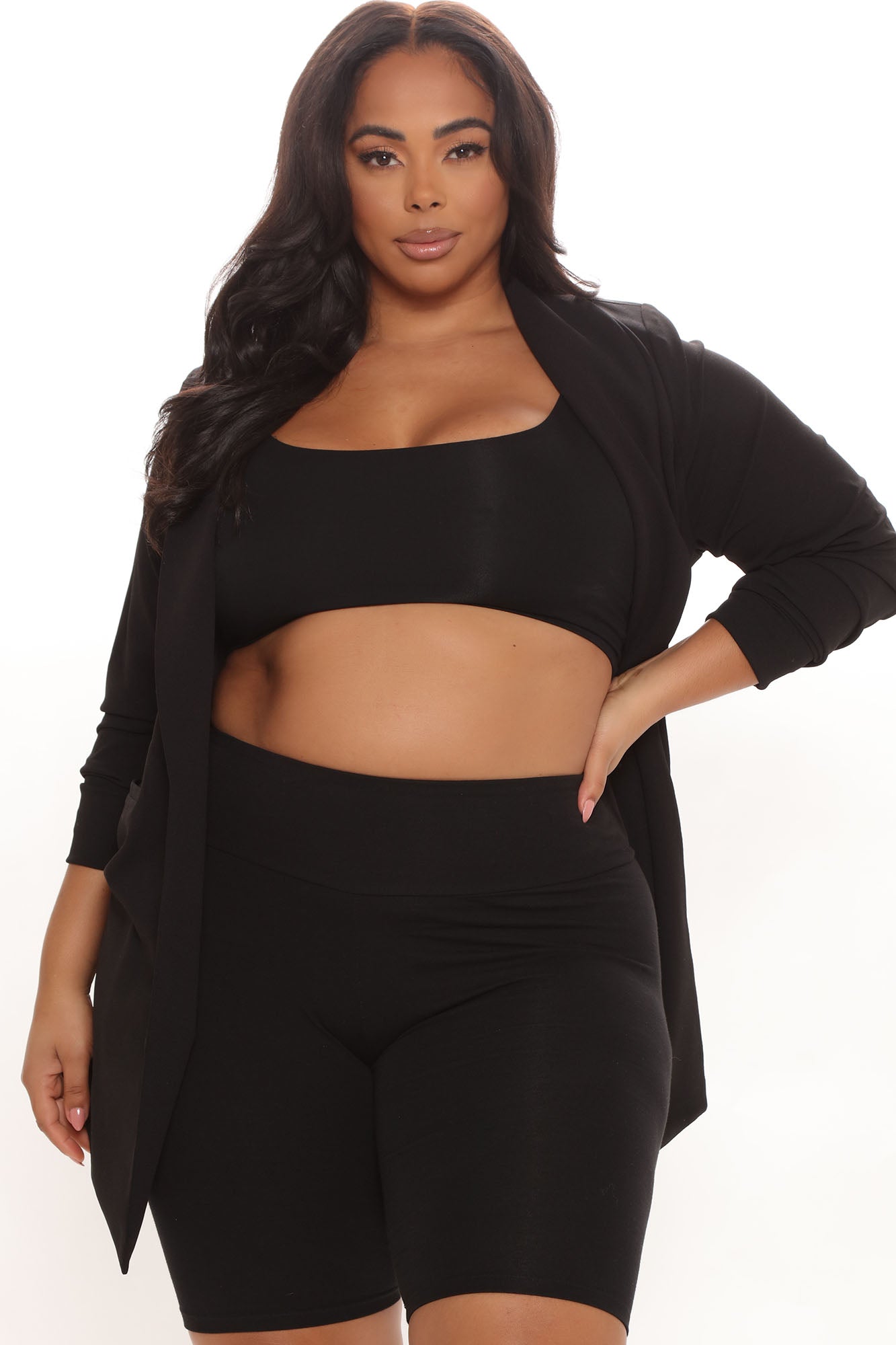 07-06-21Studio1_JP_SM_10-53-57_15_JK24542_Black_R_0552_PLUS_KL