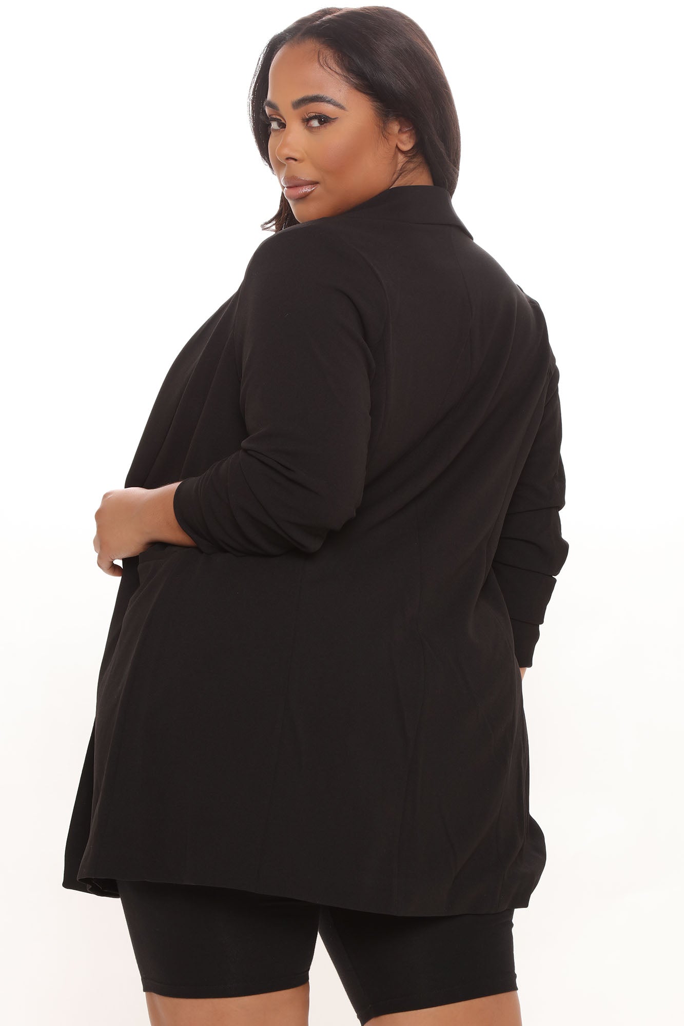 07-06-21Studio1_JP_SM_10-54-22_15_JK24542_Black_R_0556_PLUS_KL