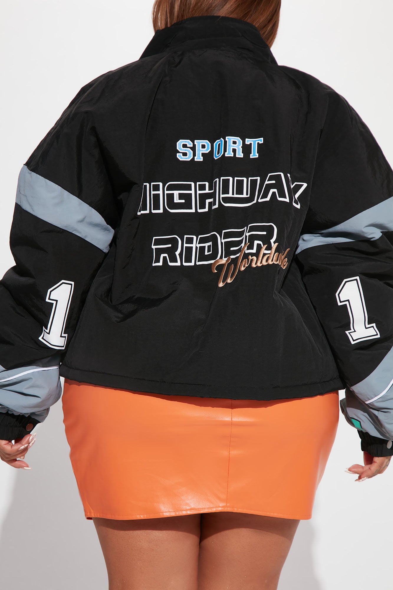 09-02-22Studio1_DD_AS_10-29-36_12_CMV3589_Blackcombo_P_11600_PLUS_WG