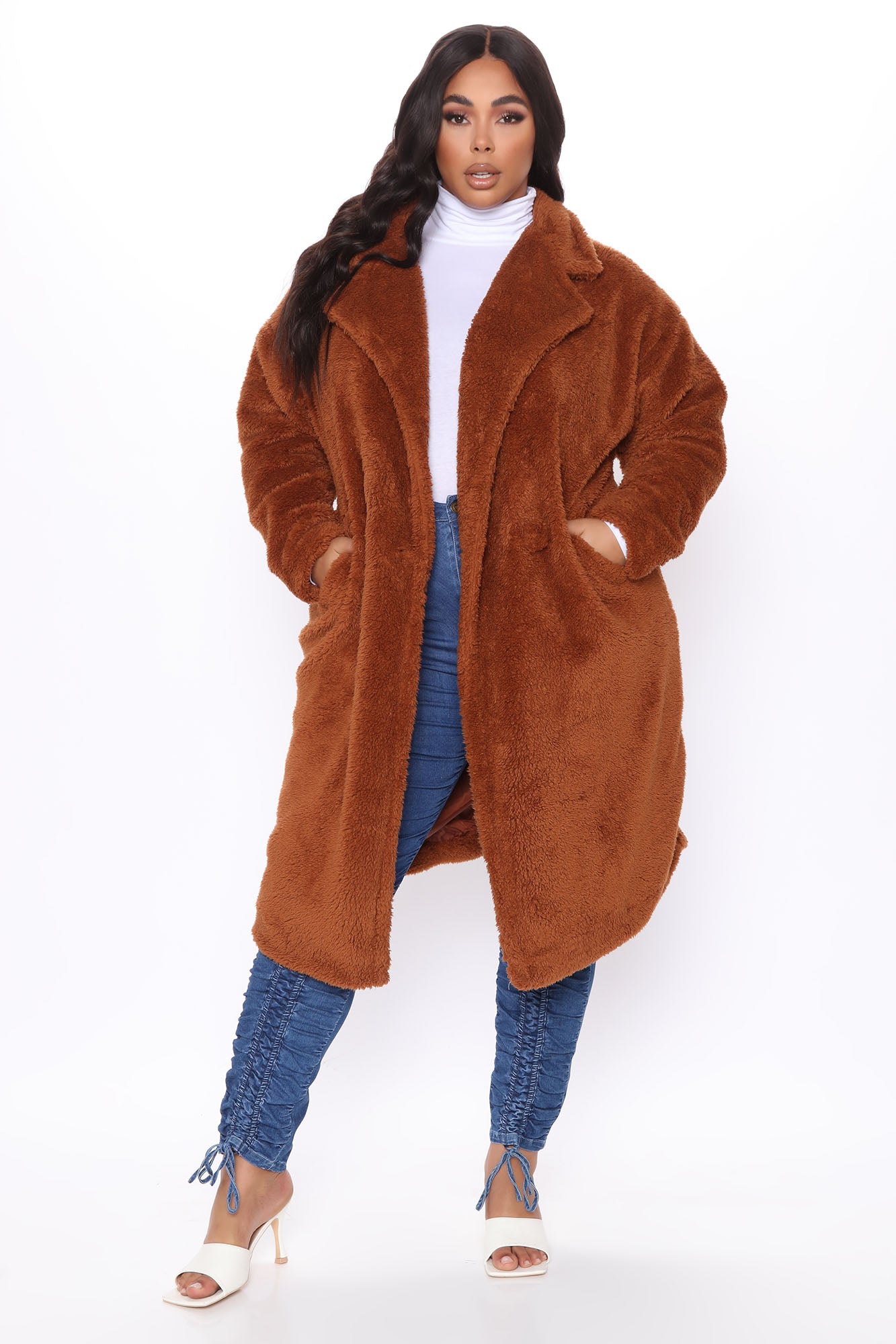 09-22-20Studio3_CE_TB_10-01-33_13_JK8019_Brown_P_0665_PLUS_RA