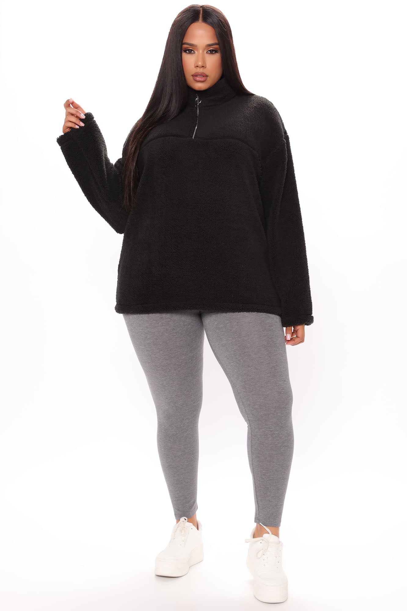 09-28-20Studio4_CE_ON_10-30-47_8_FU33981LA_Black_P_52981_PLUS_JK