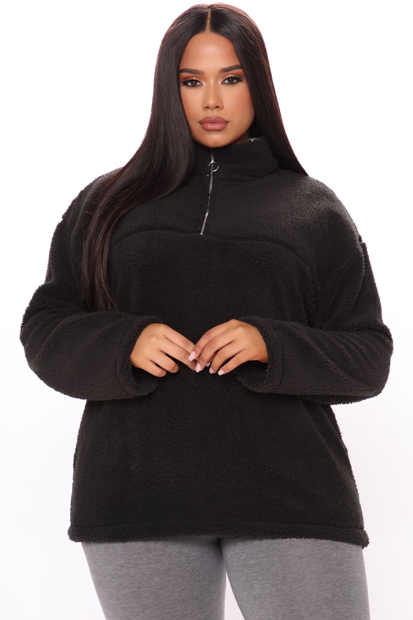 09-28-20Studio4_CE_ON_10-30-49_8_FU33981LA_Black_P_52982_PLUS_JK