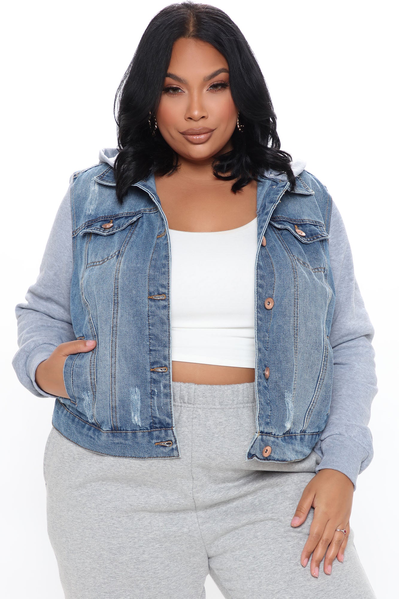 09-30-20Studio1_AP_SD_13-48-46_56_DJK19C_MediumWash_P_0067_PLUS_NT