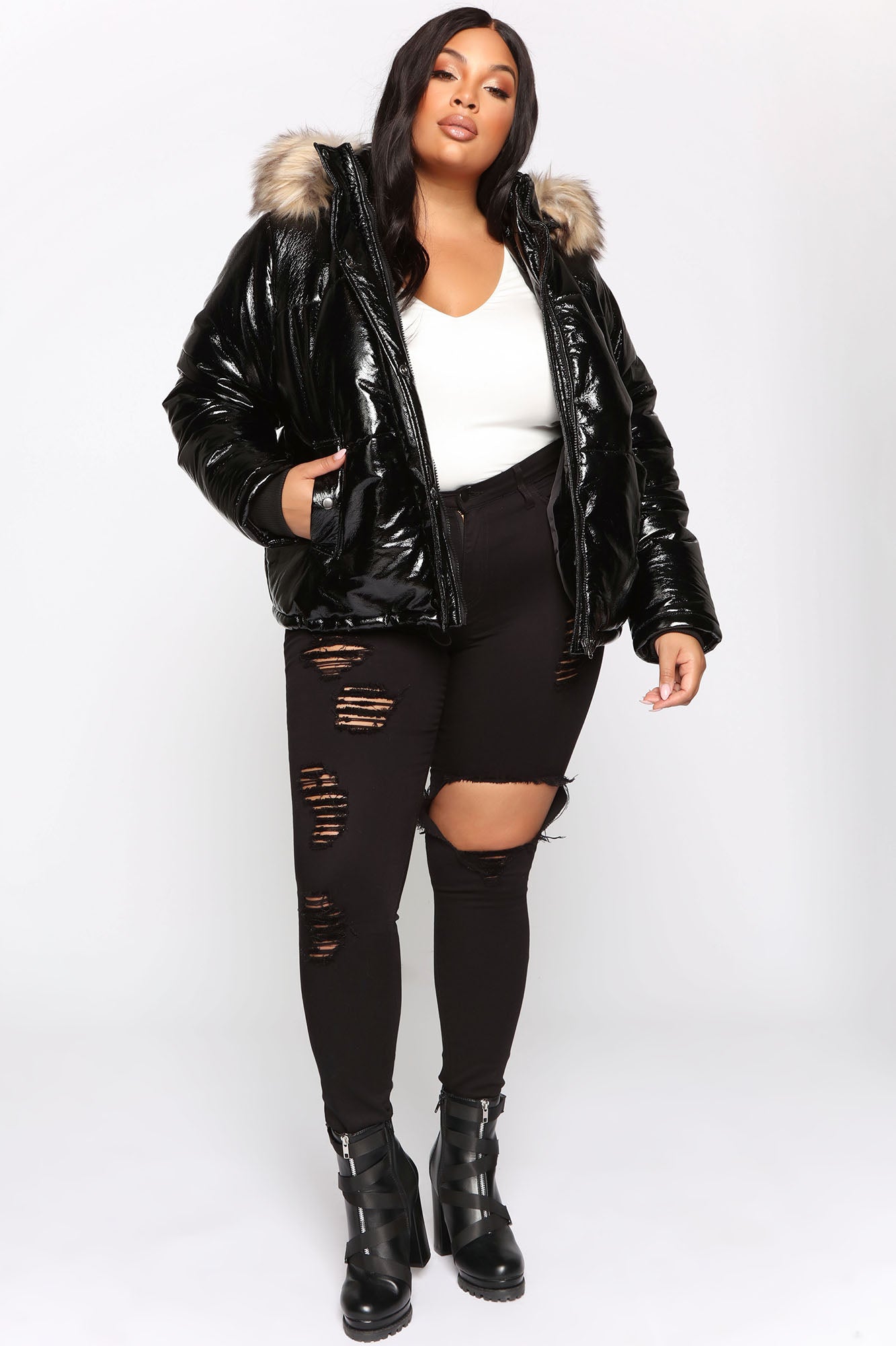 10-11-19_Studio_3_RM_ES_14-08-02_27__76918_Black_P_PLUS_1528_WG