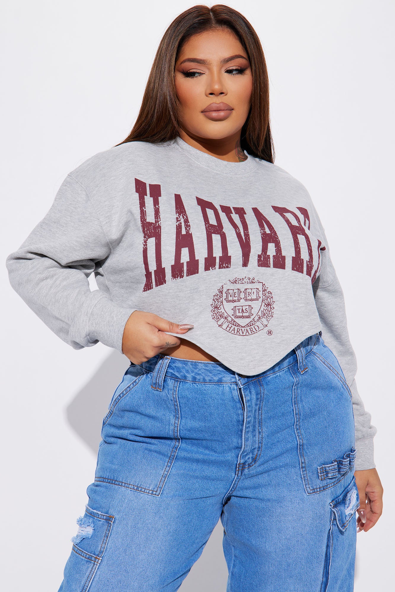 12-30-22Studio4_TH_CG_08-12-21_4_HRV0111J2023_HeatherGrey_P_0681_PLUS_SG